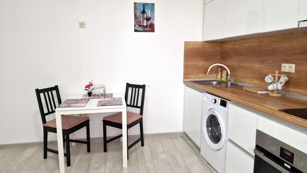 Lola Seaview Guest House. Уютный Домик В Варне Varna Exterior photo