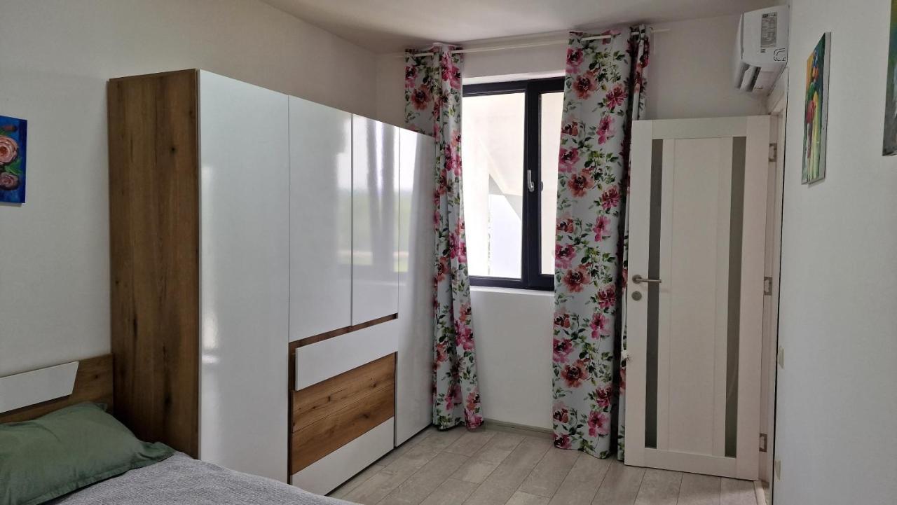 Lola Seaview Guest House. Уютный Домик В Варне Varna Exterior photo